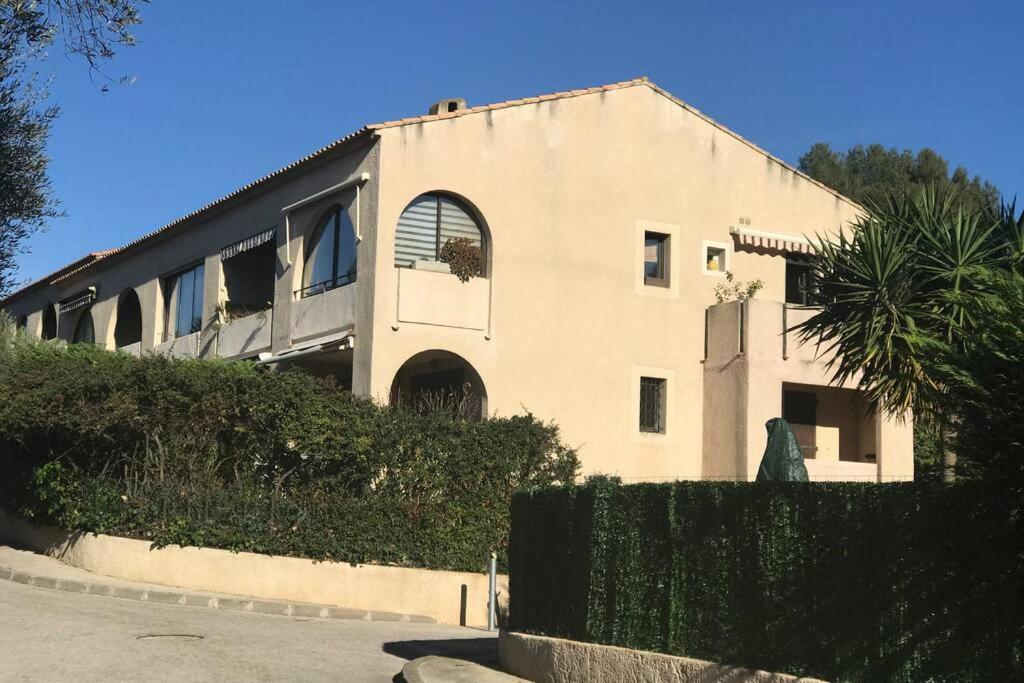La Petite Pinede Studio Climatise Proche Plage Sanary-sur-Mer Exterior photo